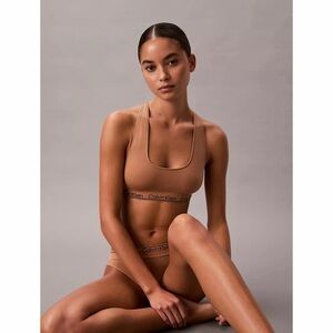 Calvin Klein Modern Seamless Bralette & Thong Set – Tan